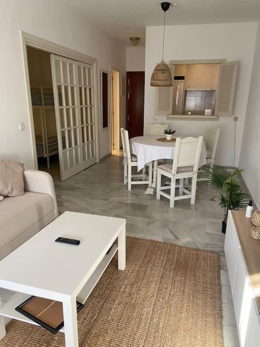 2 Bedroom Flat In Golden Mile For 4 People Max Apartment *